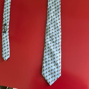 Boys tie